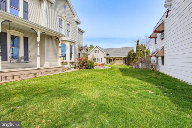 514 LOCUST ST, Wrightsville, PA 17368
