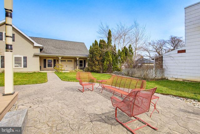 514 LOCUST ST, Wrightsville, PA 17368