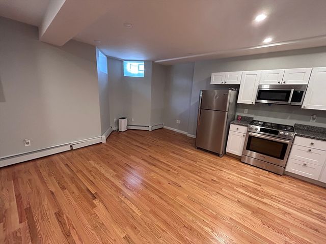 5 Douglas 1, Boston, MA 02127