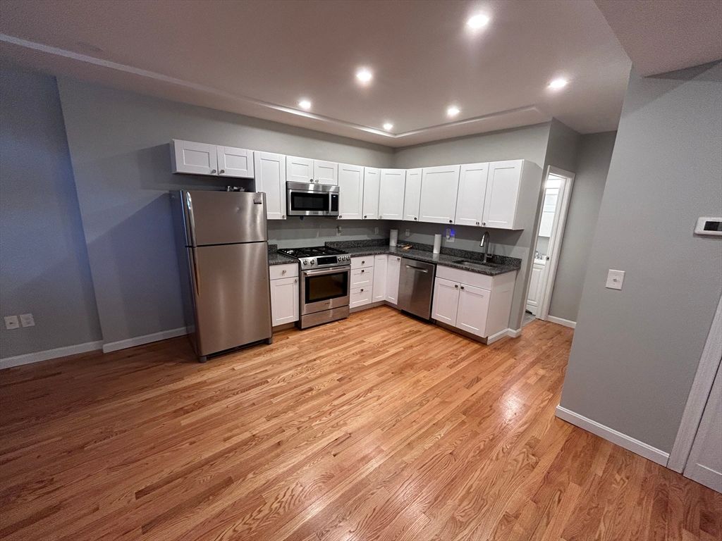5 Douglas 1, Boston, MA 02127