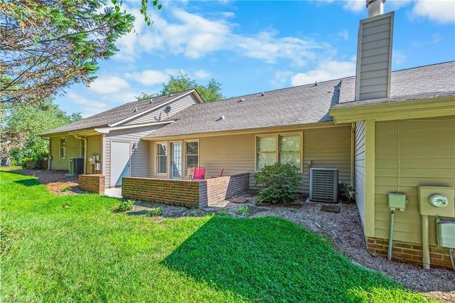 1216 Watermark Court, High Point, NC 27265