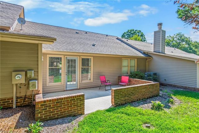 1216 Watermark Court, High Point, NC 27265