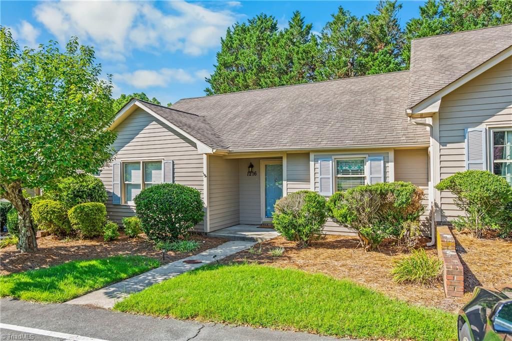1216 Watermark Court, High Point, NC 27265
