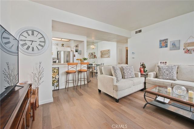 24125 Del Monte 153, Valencia, CA 91355