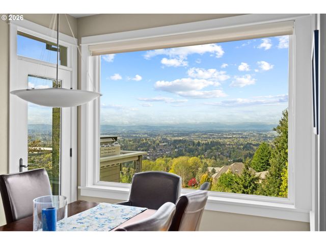 3010 Nw CHAPIN Dr, Portland, OR 97229