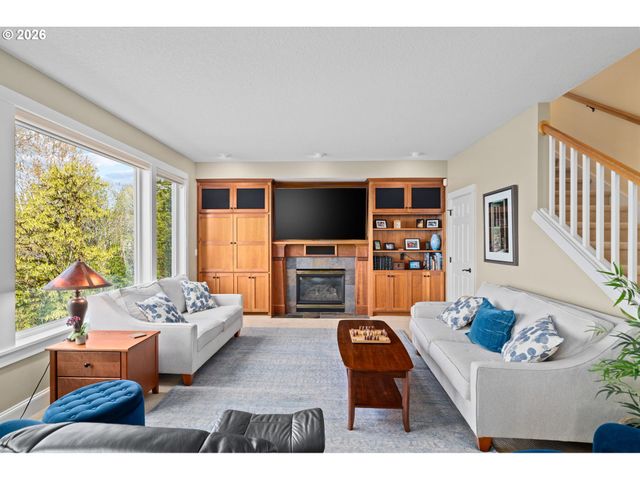 3010 Nw CHAPIN Dr, Portland, OR 97229