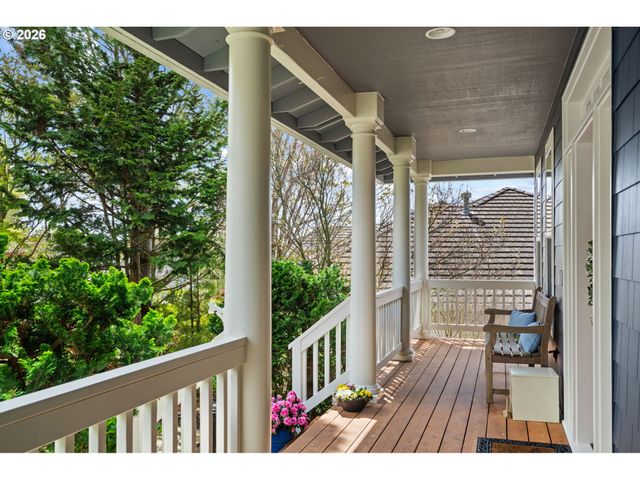 3010 Nw CHAPIN Dr, Portland, OR 97229