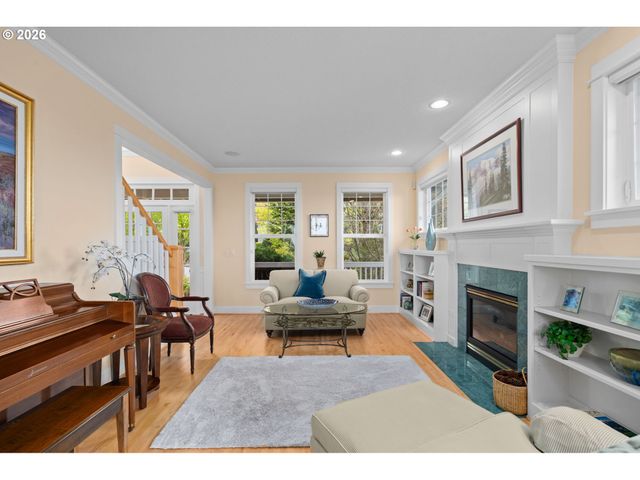 3010 Nw CHAPIN Dr, Portland, OR 97229