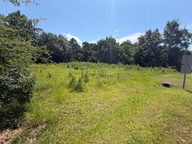 178 Vacation Ln., Waveland, MS 39576