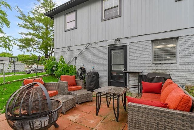 611 N Aztec Place, Independence, MO 64056