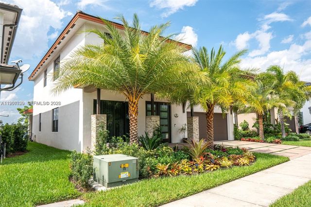 8981 NW 154th Ter 8981, Miami Lakes, FL 33018