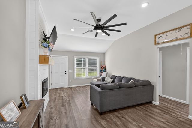 251 Cutter Gap SE, Ludowici, GA 31316