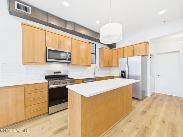 1120 S Washington Street 101&201, Lafayette, LA 70501