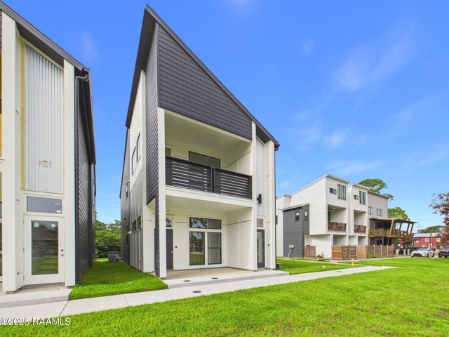 1120 S Washington Street 101&201, Lafayette, LA 70501