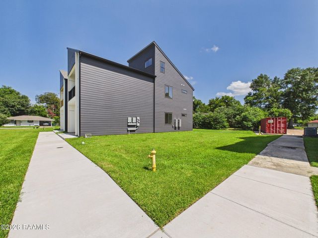 1120 S Washington Street 101&201, Lafayette, LA 70501