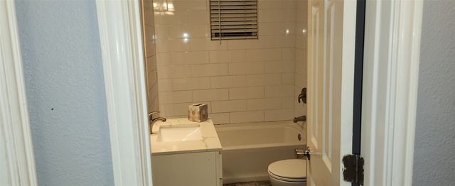 902 Davy Crockett Street, Rockwall, TX 75087