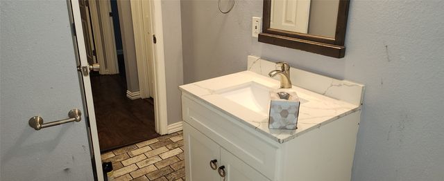 902 Davy Crockett Street, Rockwall, TX 75087