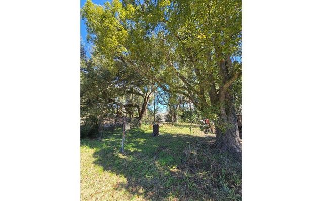 1302 S Center Street, Perry, FL 32348