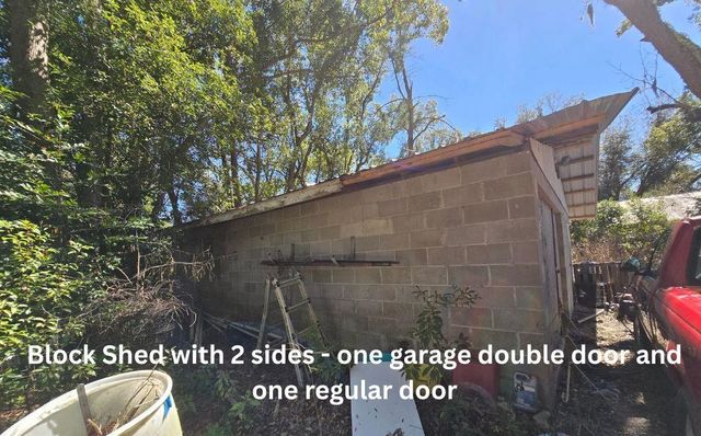 1302 S Center Street, Perry, FL 32348