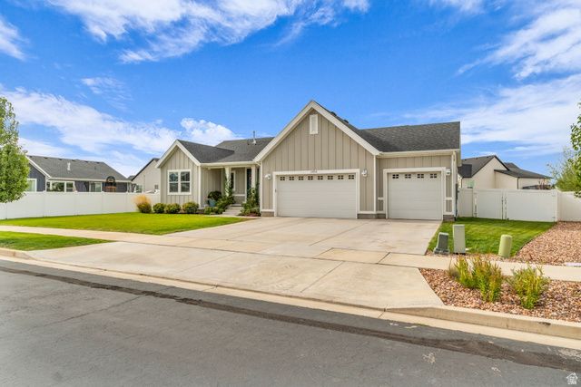 2454 W JACKSON ST, Mapleton, UT 84664