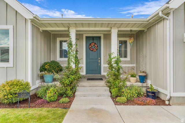 2454 W JACKSON ST, Mapleton, UT 84664