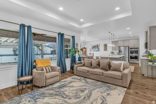 2454 W JACKSON ST, Mapleton, UT 84664