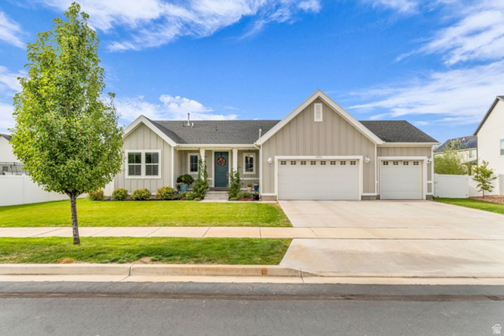 2454 W JACKSON ST, Mapleton, UT 84664