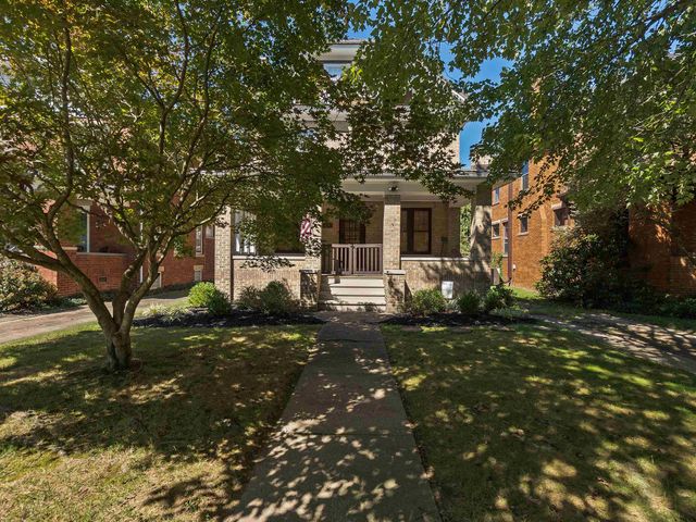 210 11th Ave, Huntington, WV 25701