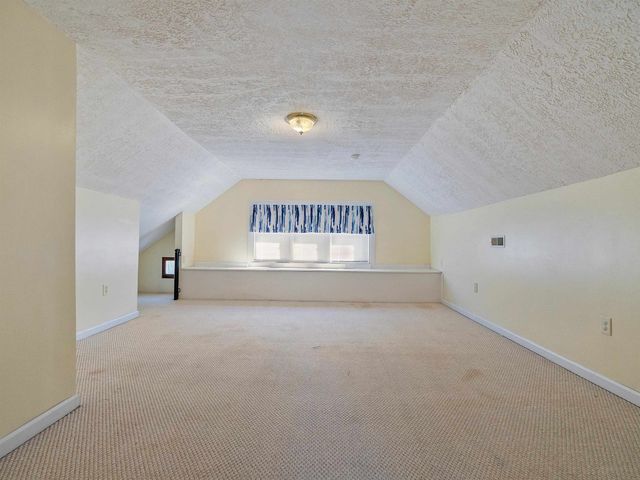 210 11th Ave, Huntington, WV 25701