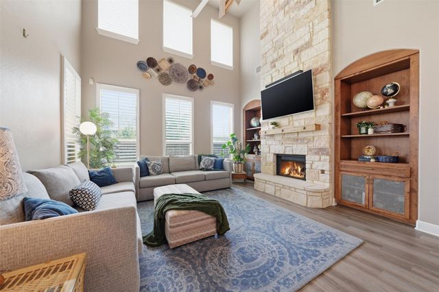 447 Clear Springs HOLW, Buda, TX 78610