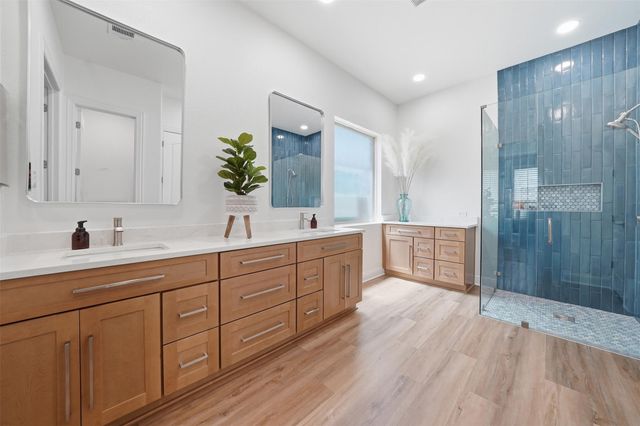 447 Clear Springs HOLW, Buda, TX 78610