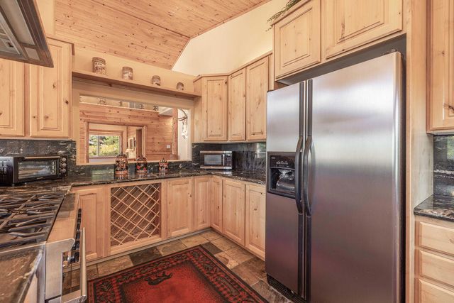 385 Sunrise Way, Big Bear, CA 92315