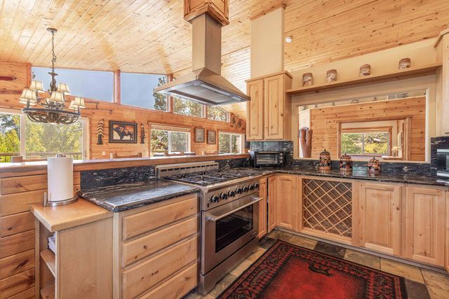 385 Sunrise Way, Big Bear, CA 92315