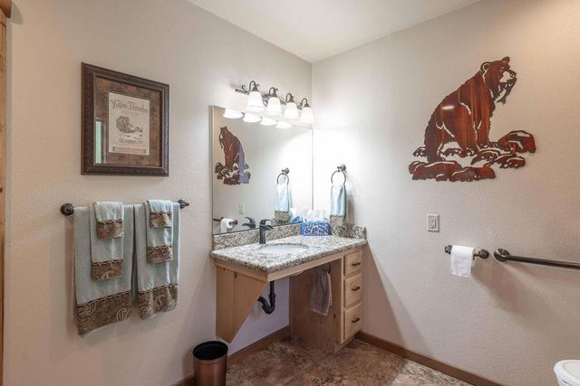 385 Sunrise Way, Big Bear, CA 92315