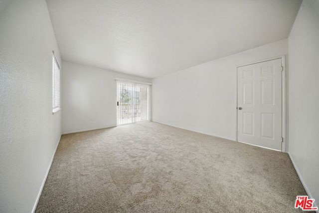 5744 Oak Bend Lane 306, Oak Park, CA 91377