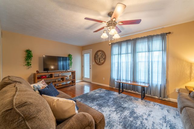 606 Coleman Drive, Berea, KY 40403