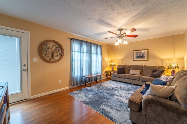 606 Coleman Drive, Berea, KY 40403