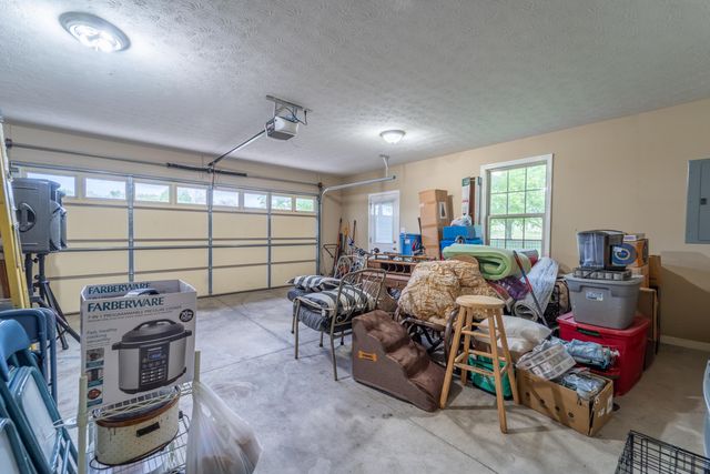 606 Coleman Drive, Berea, KY 40403