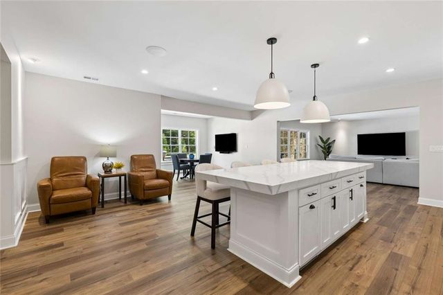 1060 Kent Court, Milton, GA 30004