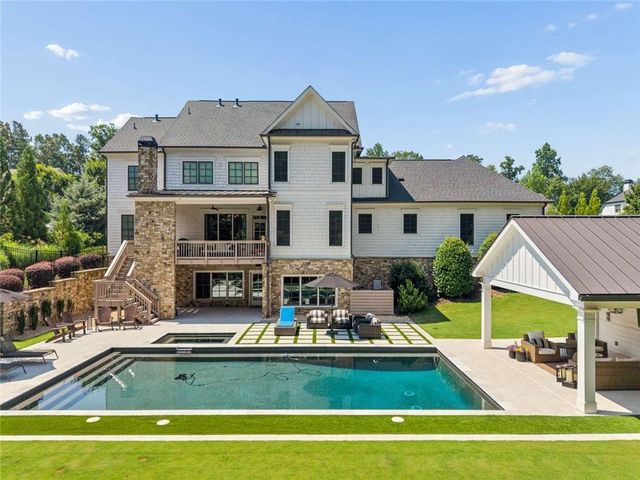 1060 Kent Court, Milton, GA 30004
