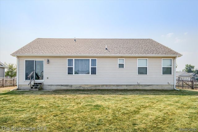 1437 Pondview Drive, Davison Township, MI 48423