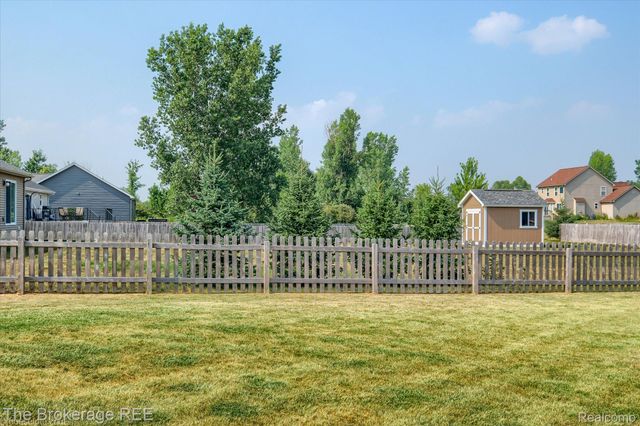 1437 Pondview Drive, Davison Township, MI 48423