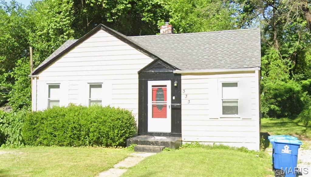 333 Plaza Avenue, Ferguson, MO 63135