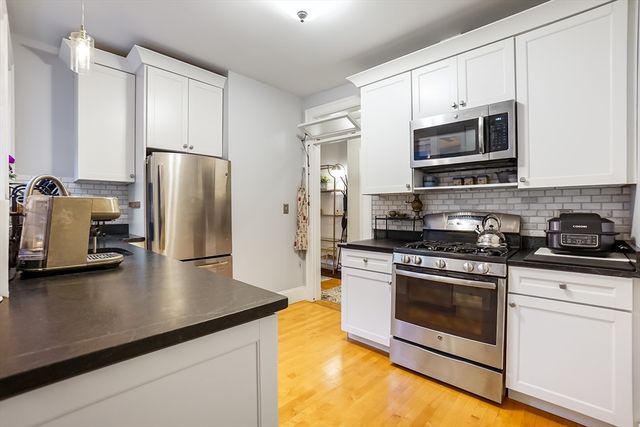 569 Franklin St 6, Melrose, MA 02176
