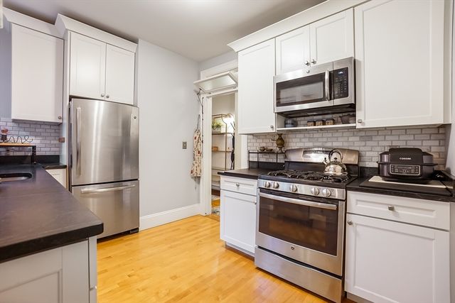 569 Franklin St 6, Melrose, MA 02176