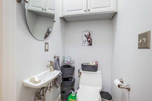 569 Franklin St 6, Melrose, MA 02176