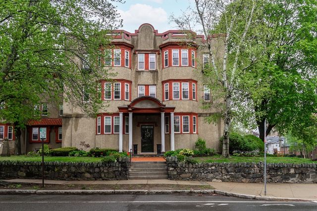 569 Franklin St 6, Melrose, MA 02176
