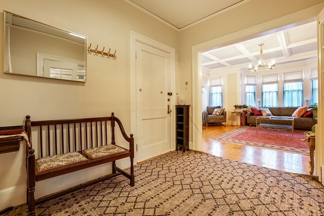 569 Franklin St 6, Melrose, MA 02176