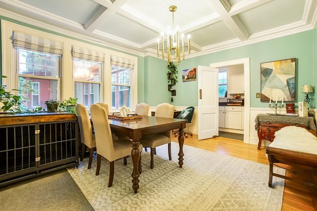 569 Franklin St 6, Melrose, MA 02176