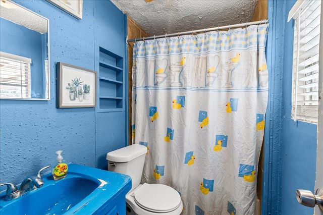 3629 County Road 870, Alvin, TX 77511